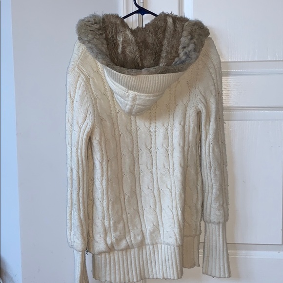 Sweater - Picture 3 of 3